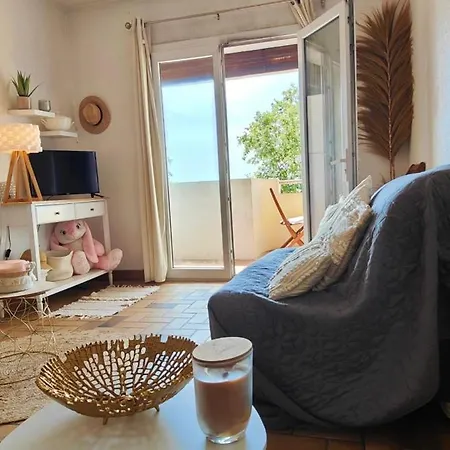 Charming Beachfront Studio In Frejus Plage Exterior foto