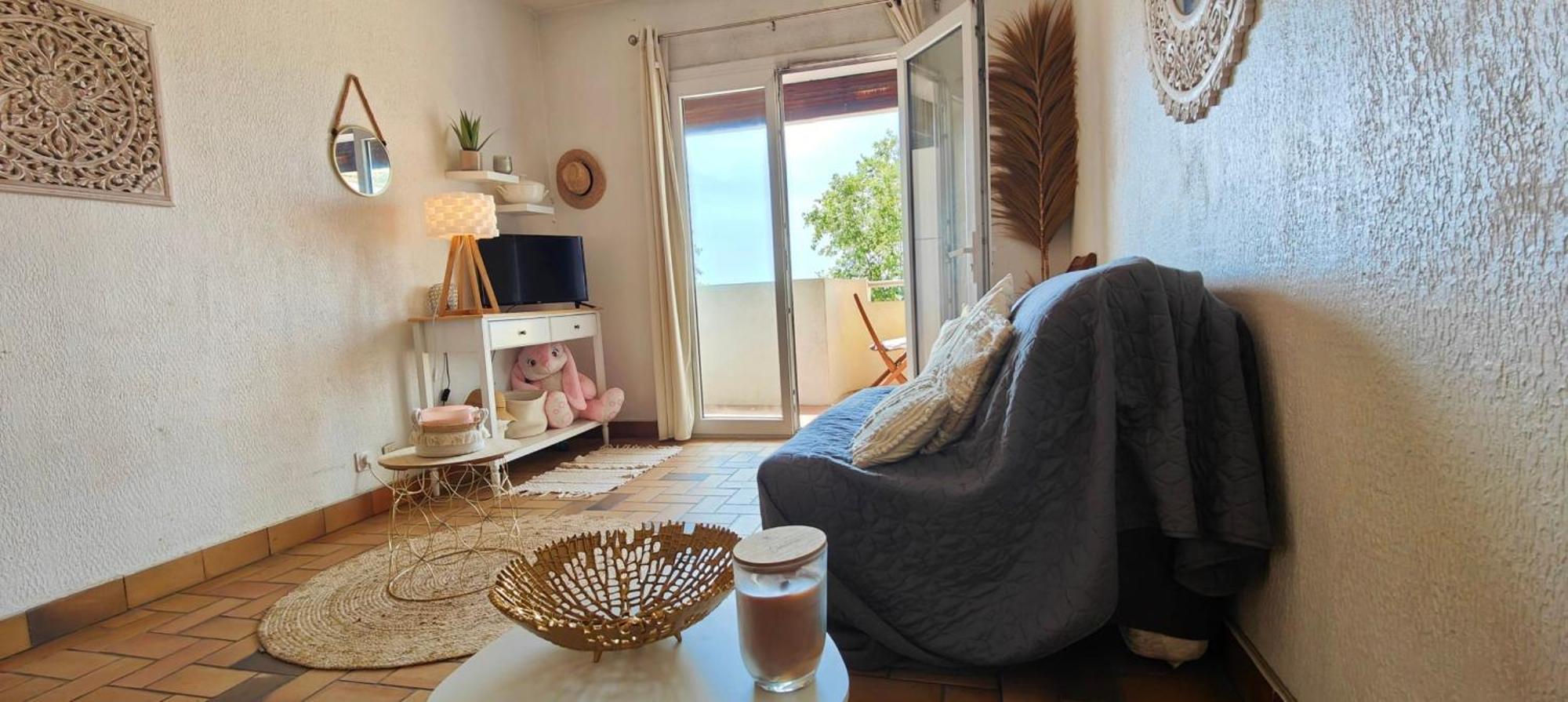 Charming Beachfront In Apartment Frejus